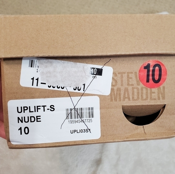Steve Madden "Uplift" Nude Gladiator Spiked Square Toe High Heel Size 10 BNIB - Picture 9 of 9